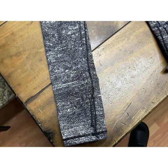 Lululemon Forever Endeavour Long Sleeve Rush Jacquard Black White Size 4 - Picture 5 of 12